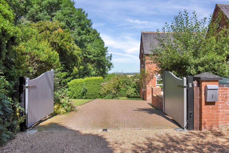 Electric gates to the driveway